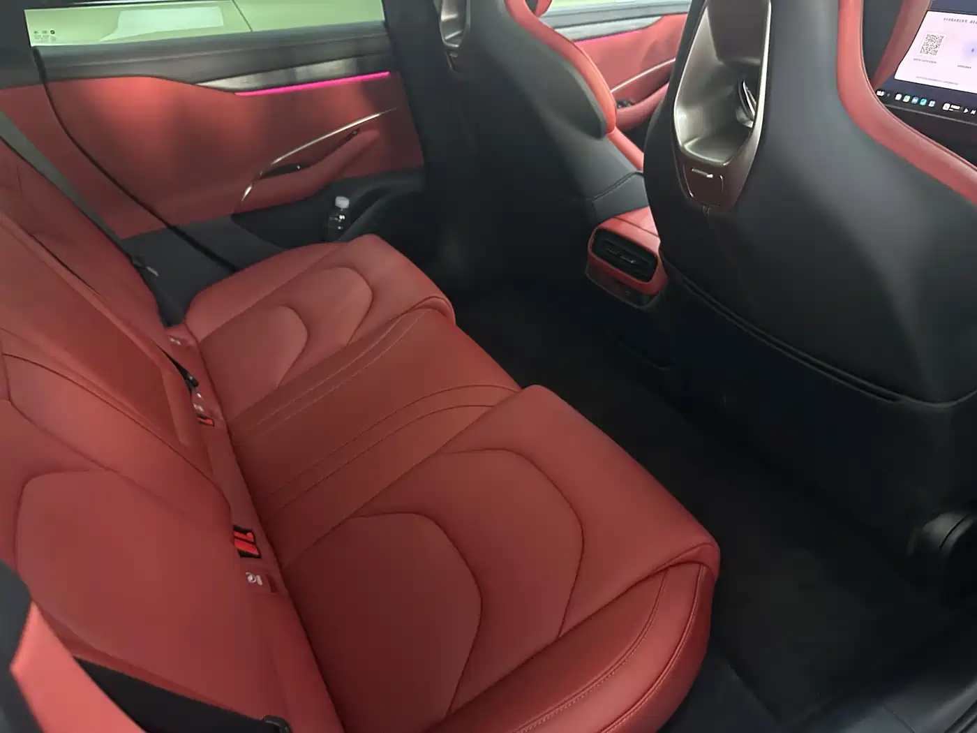 Xiaomi Auto Xiaomi SU7 2024 RWD Standard Founder's Edition фото 14