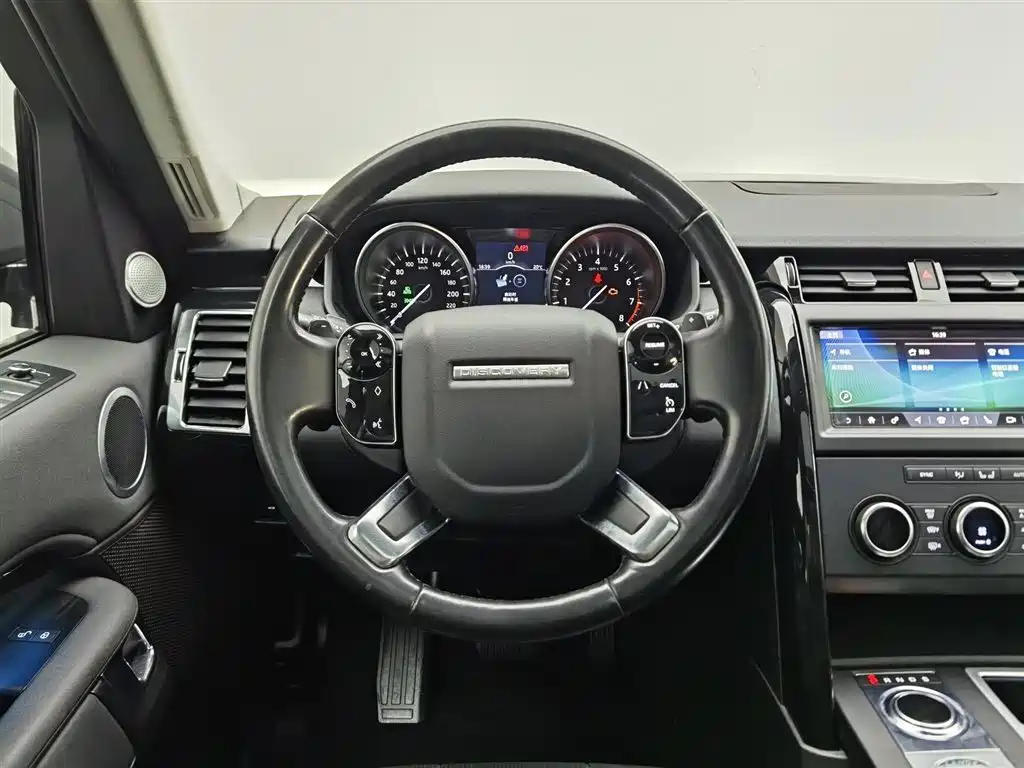 Land Rover Discovery 2019 3.0 SC V6 SE фото 11