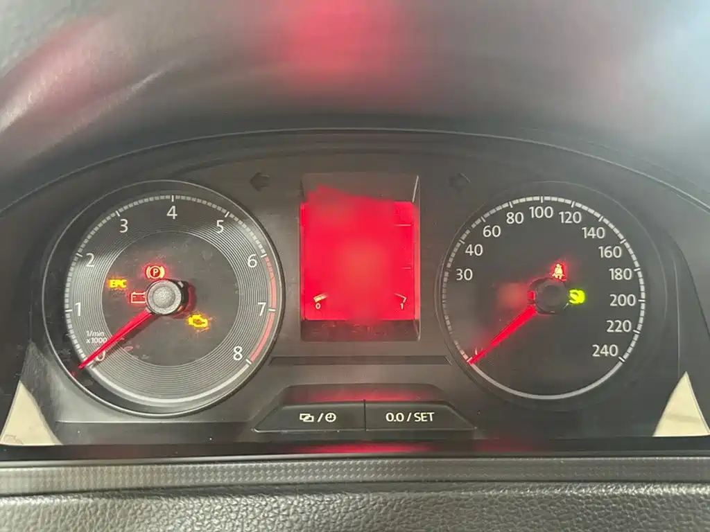 VOLKSWAGEN SANTANA