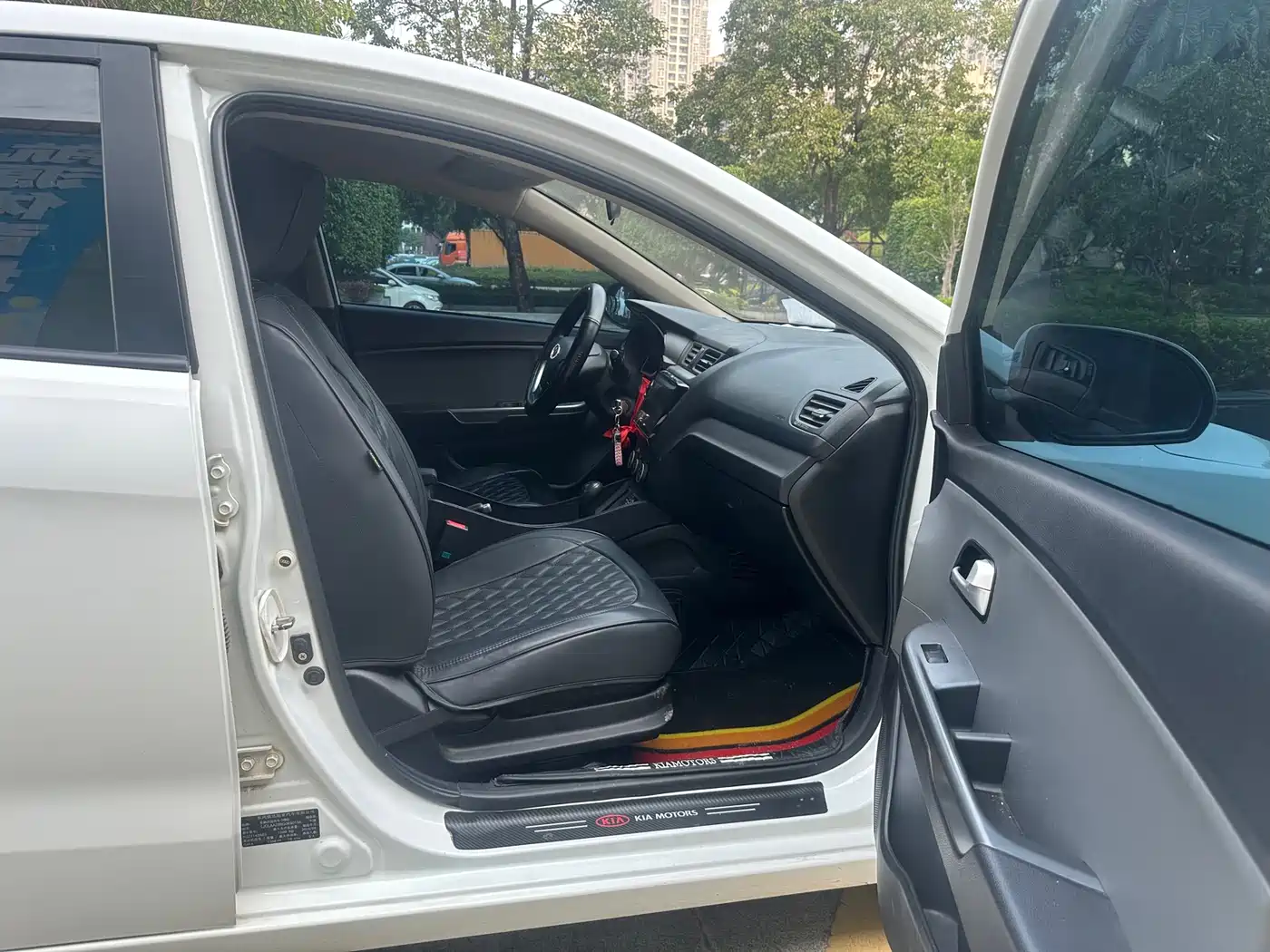 KIA K2