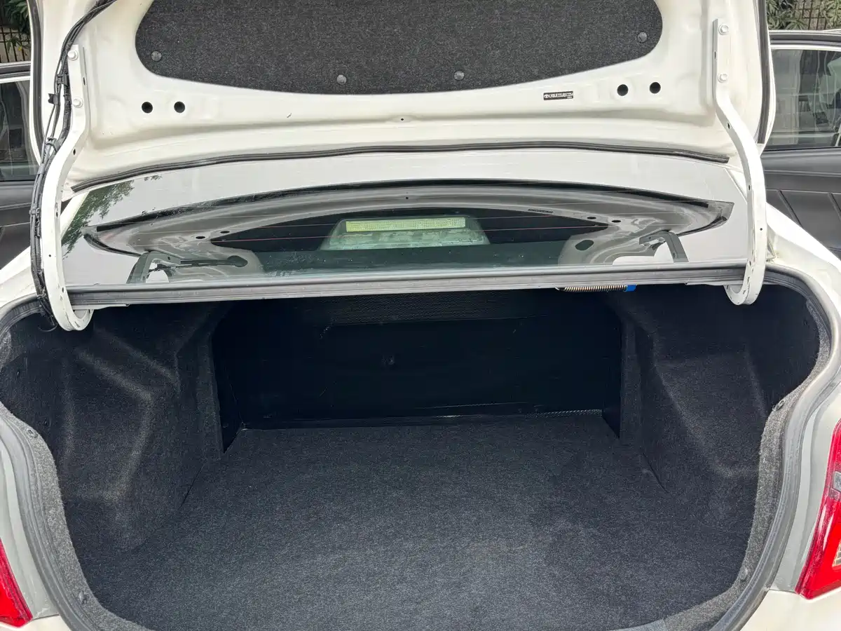 Toyota YARiS L Zhi Xiang 2018 1.5E CVT Champion Limited Edition фото 11