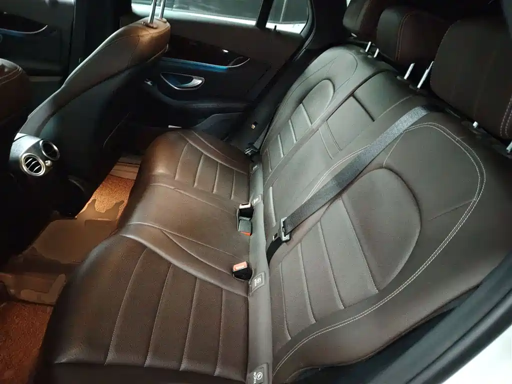Mercedes-Benz GLC 2018 GLC 260 4MATIC Dynamic фото 17