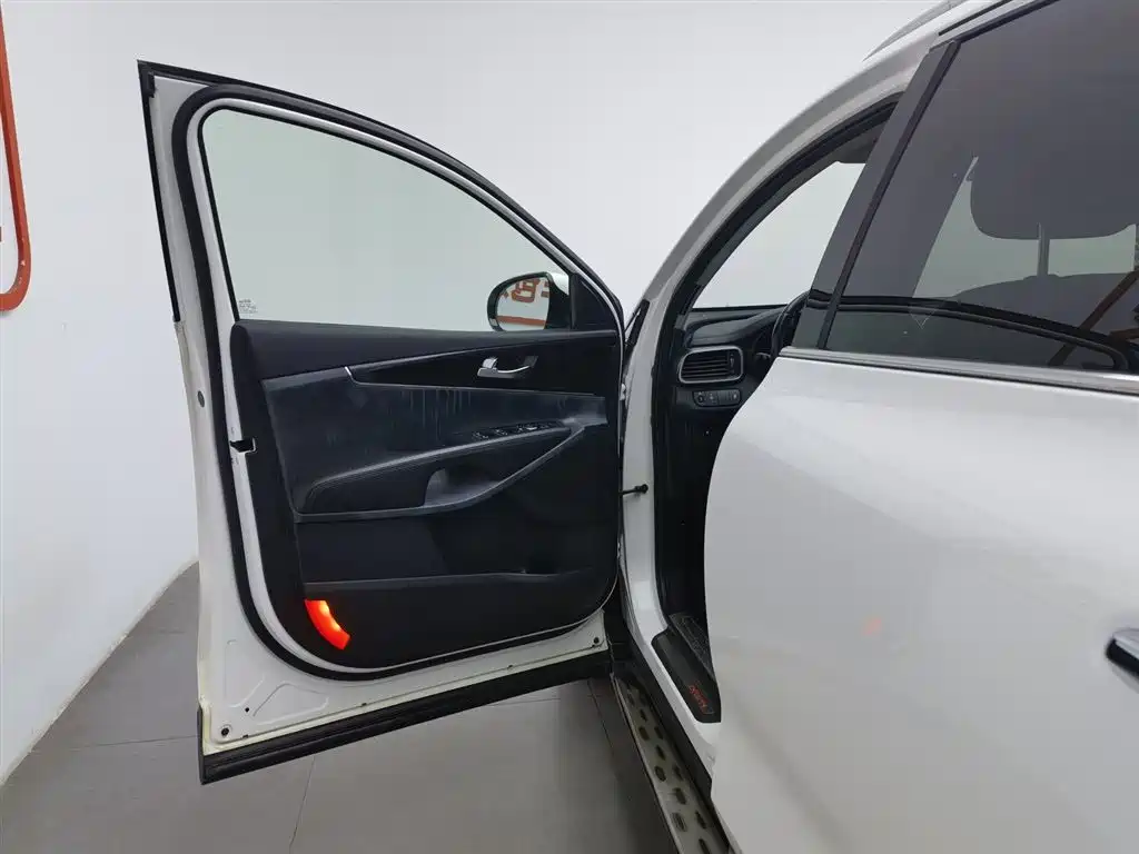 Kia Sorento 2015 Sorento L 2.4L Gasoline 4WD Elite 5-seater China IV фото 8