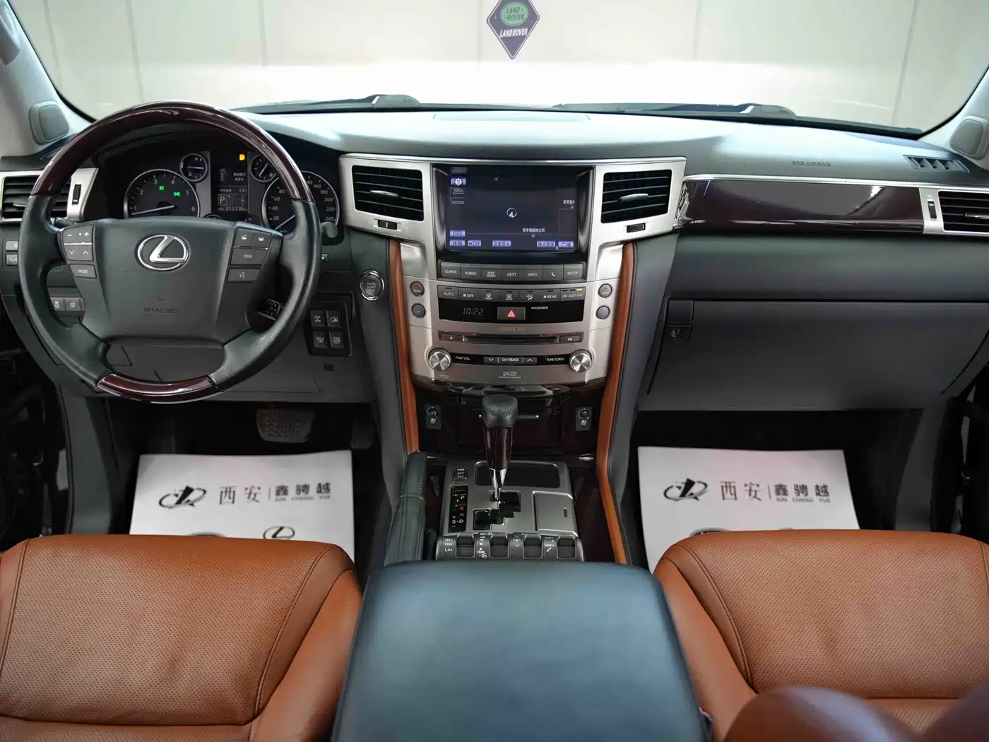 Lexus LX 2012 Model 570 фото 13