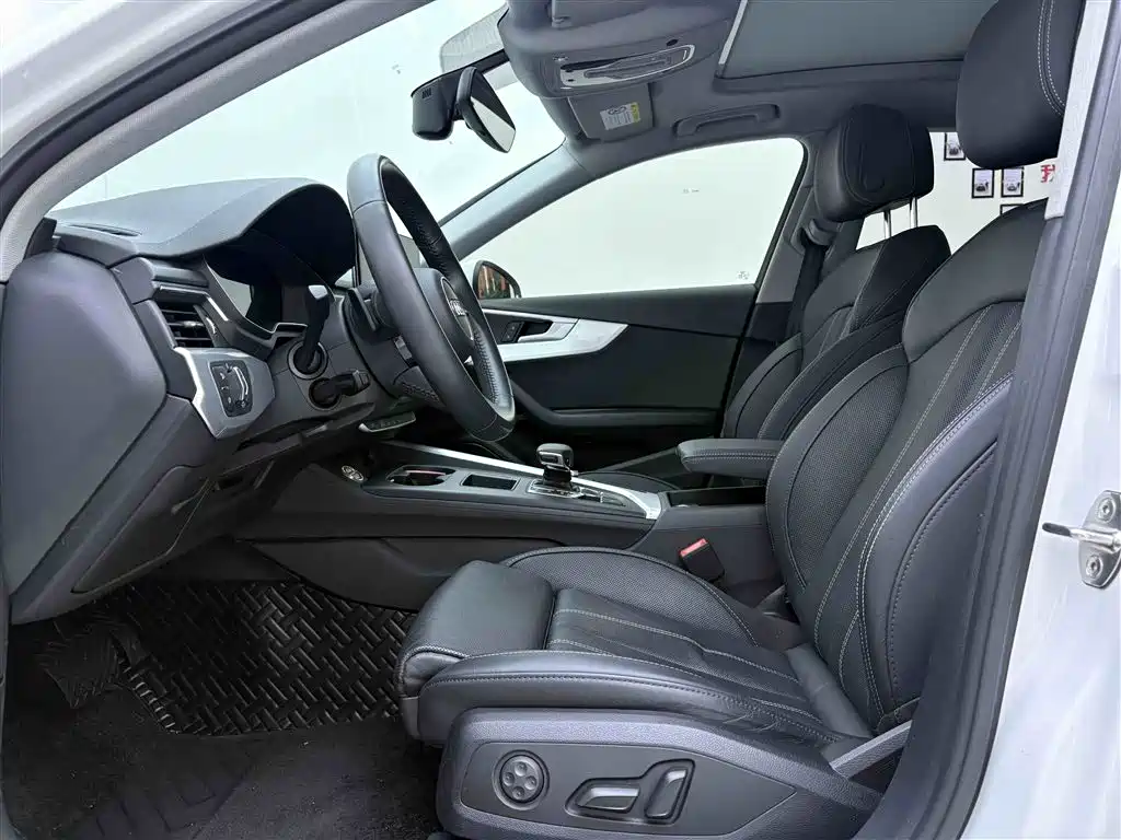 Audi A4L 2022 40 TFSI Luxury Dynamic фото 18