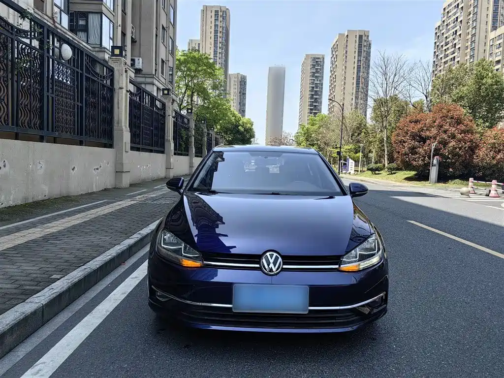 Volkswagen Golf 2018 1.6L Automatic Comfort фото 11
