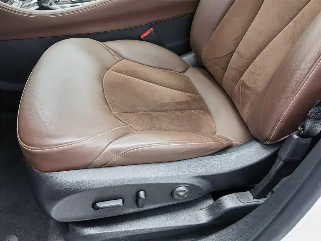 Buick Envision Plus 2017 28T AWD Elite фото 20