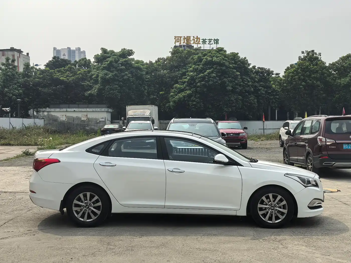 Hyundai Mistra 2014 1.8L Auto Smart GLS фото 13