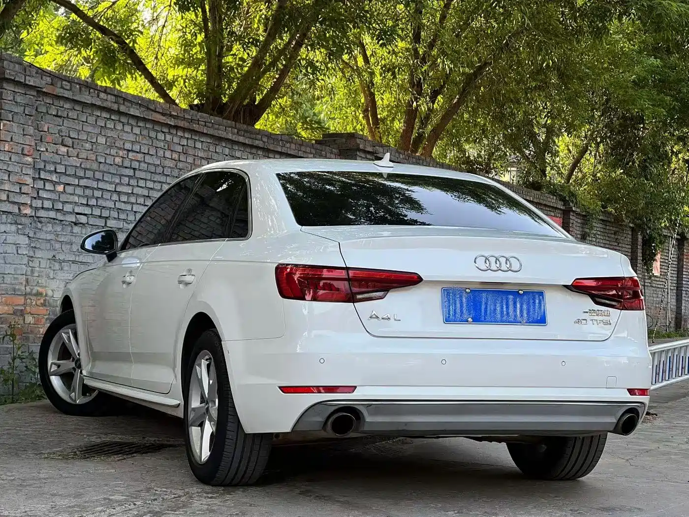 Audi A4L 2017 Plus 40 TFSI Fashion фото 7
