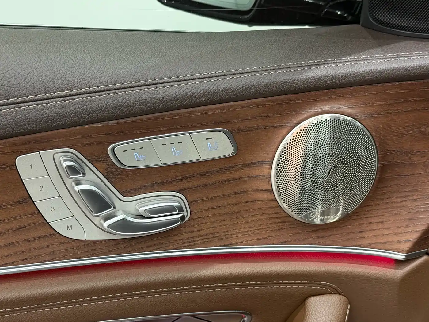 Mercedes-Benz E-Class 2022 E 300 L Luxury фото 14