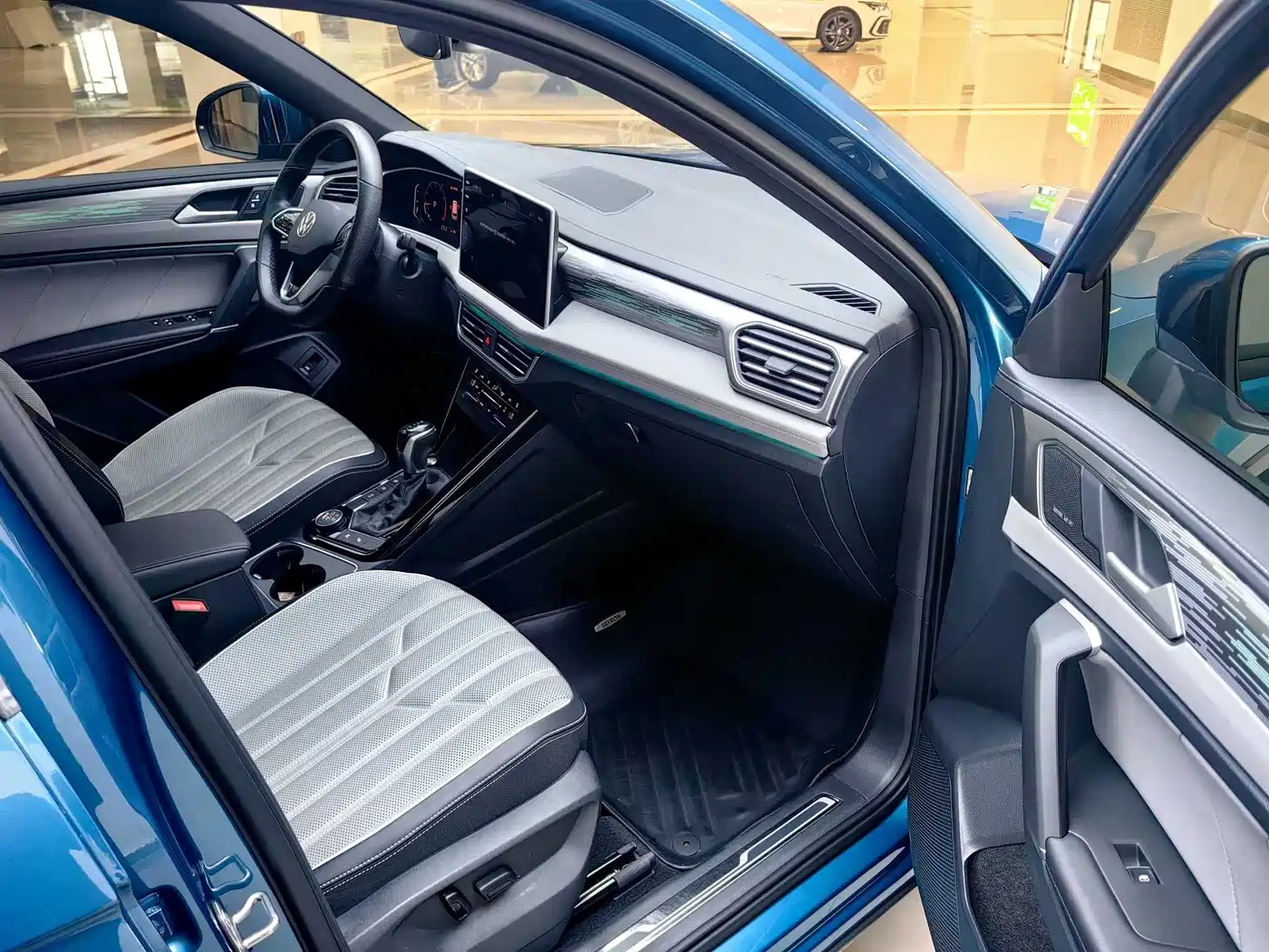 Volkswagen Tayron 2023 380TSI 4WD R-Line Pro Smart Edition фото 15