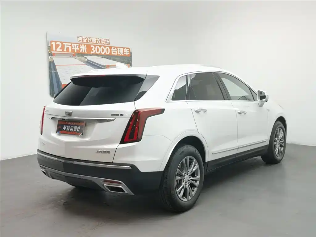 CADILLAC XT5