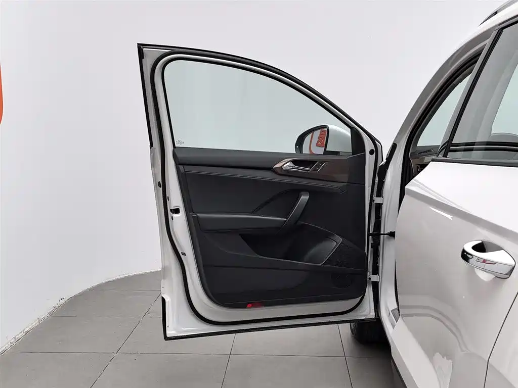 Volkswagen Tharu 2021 Model 280TSI 2WD Comfort Edition фото 8
