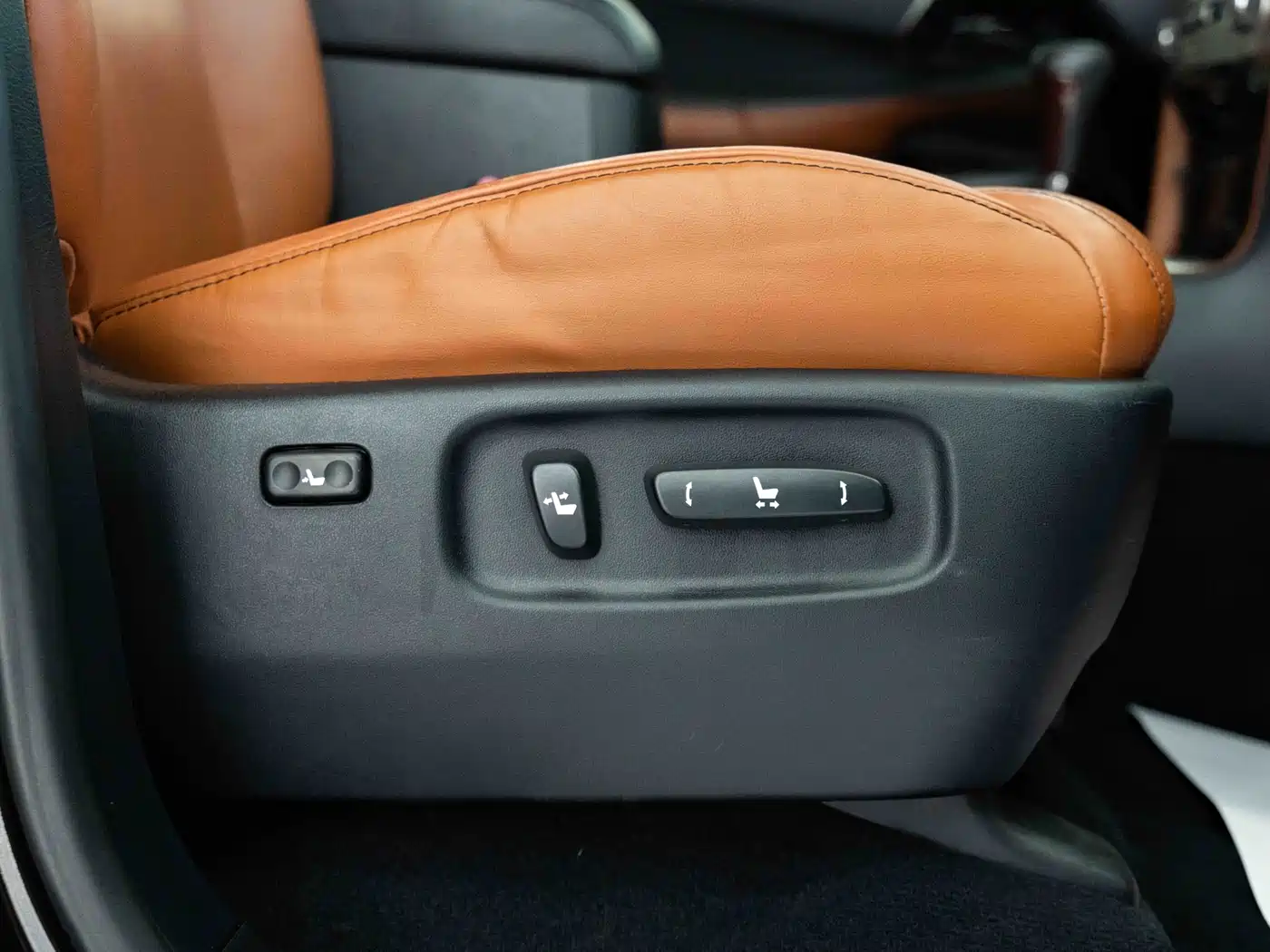 Lexus LX 2012 Model 570 фото 16
