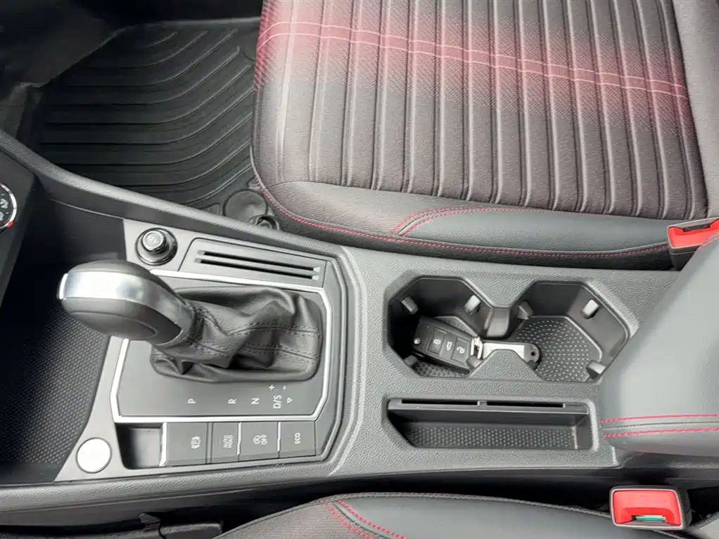 Volkswagen Lavida 2024 Model 300TSI DSG Starlight Full Comfort Edition фото 25