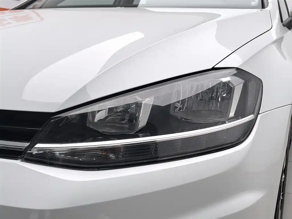 Volkswagen Golf 2018 230TSI Automatic Comfort фото 7