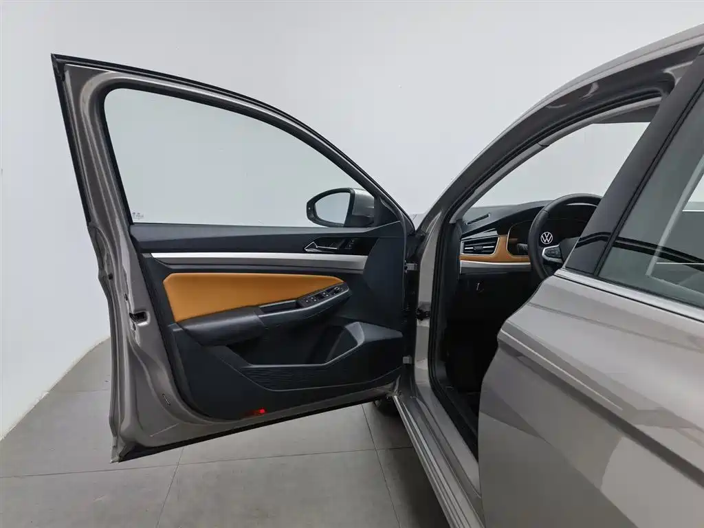 Volkswagen Bora 2023 200TSI DSG Yuexing Edition фото 8