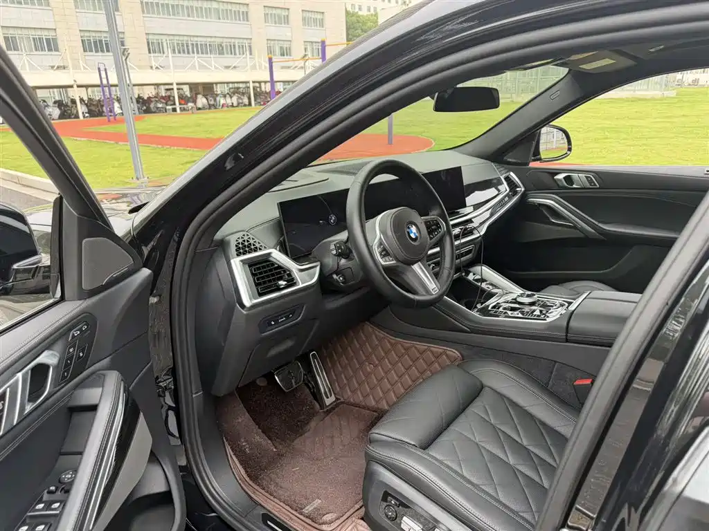 BMW X6 2023 xDrive40i Premium M Sport Package фото 6