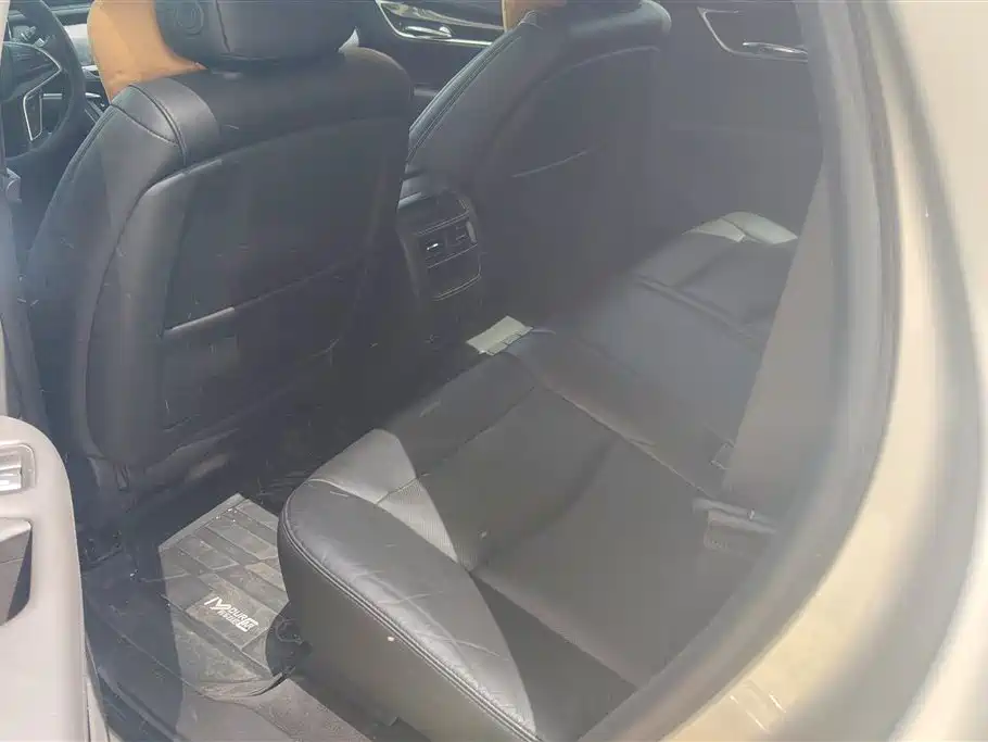 Cadillac XT5 2016 28T AWD Luxury Model фото 11