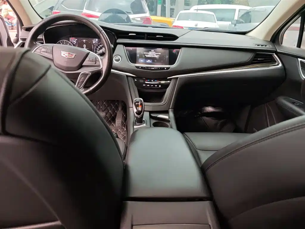 Cadillac XT5 2018 25T Luxury фото 13