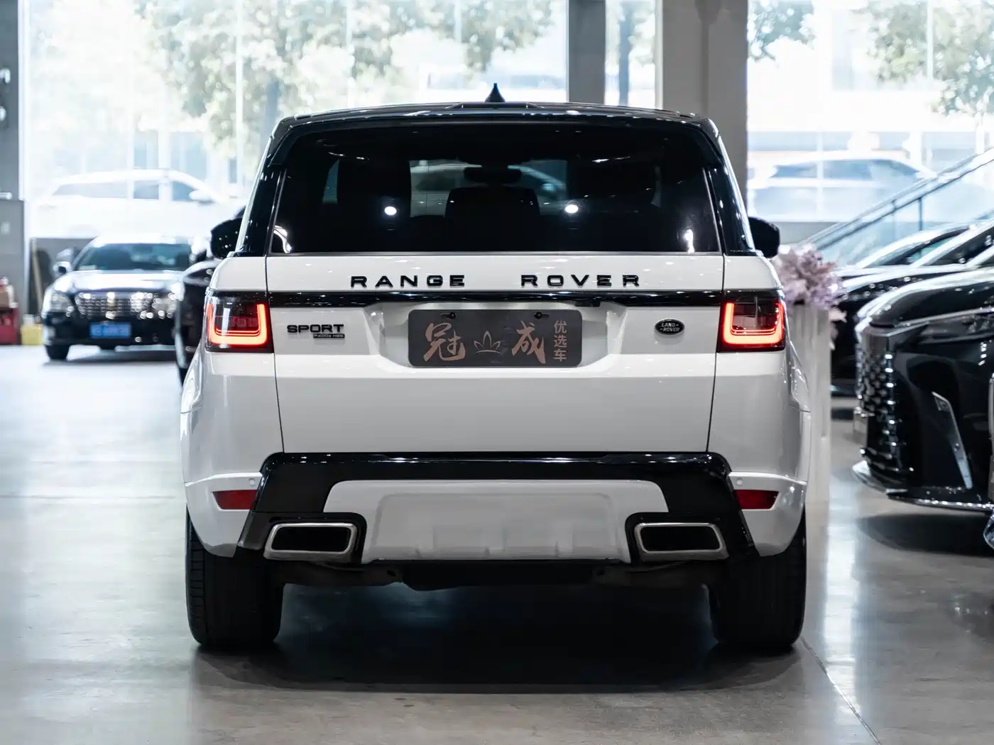 Land Rover Range Rover Sport PHEV 2018 Model P400e фото 6