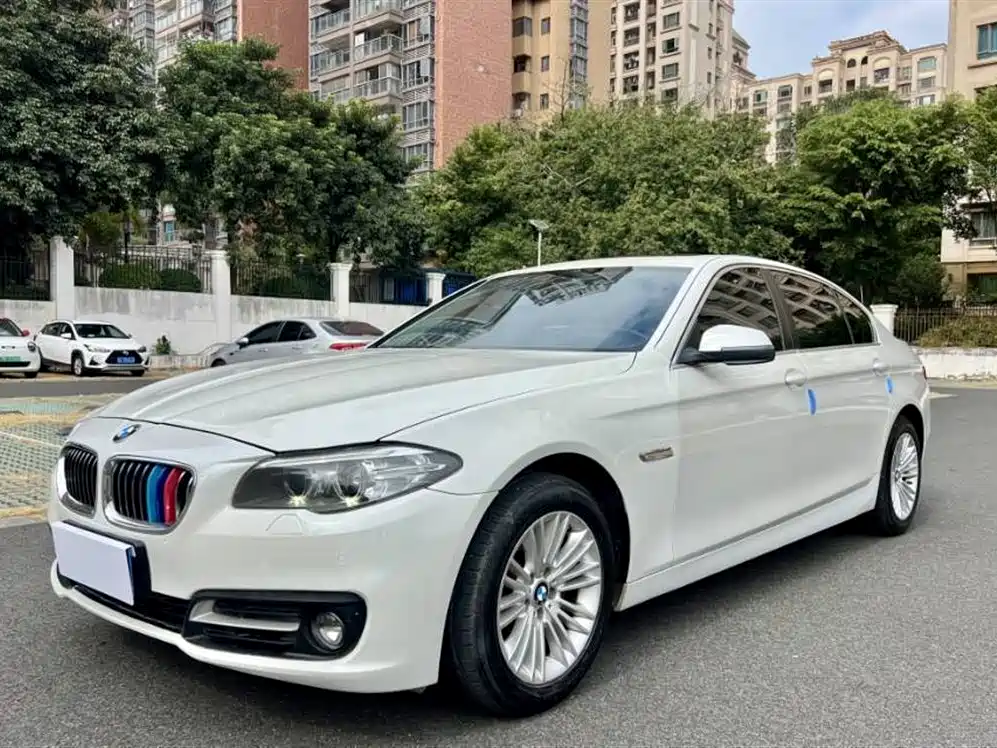 BMW 5 Series 2014 525Li Leading