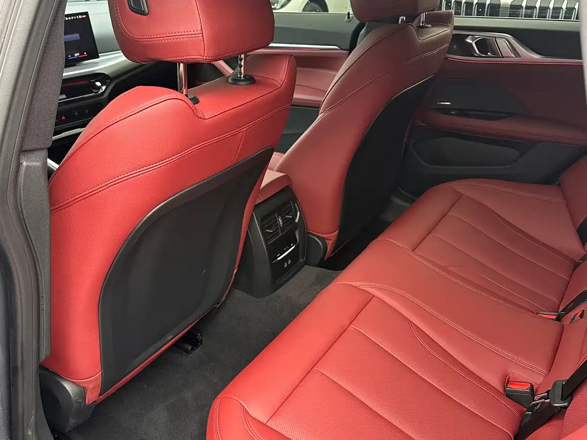 BMW 4 Series 2024 430i Gran Coupe M Sport Shadowline Package фото 6
