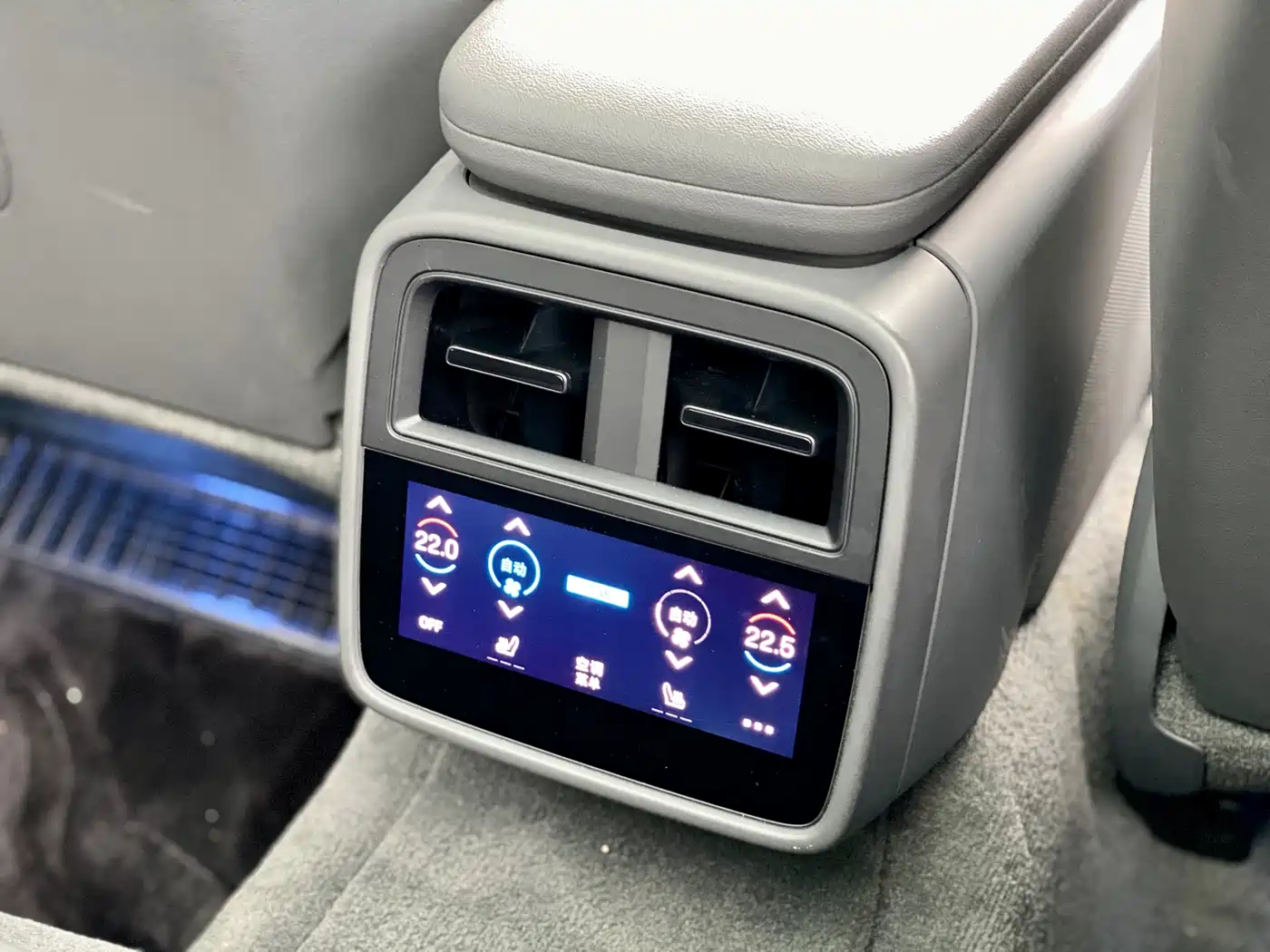 Porsche Taycan 2019 Taycan 4S фото 21