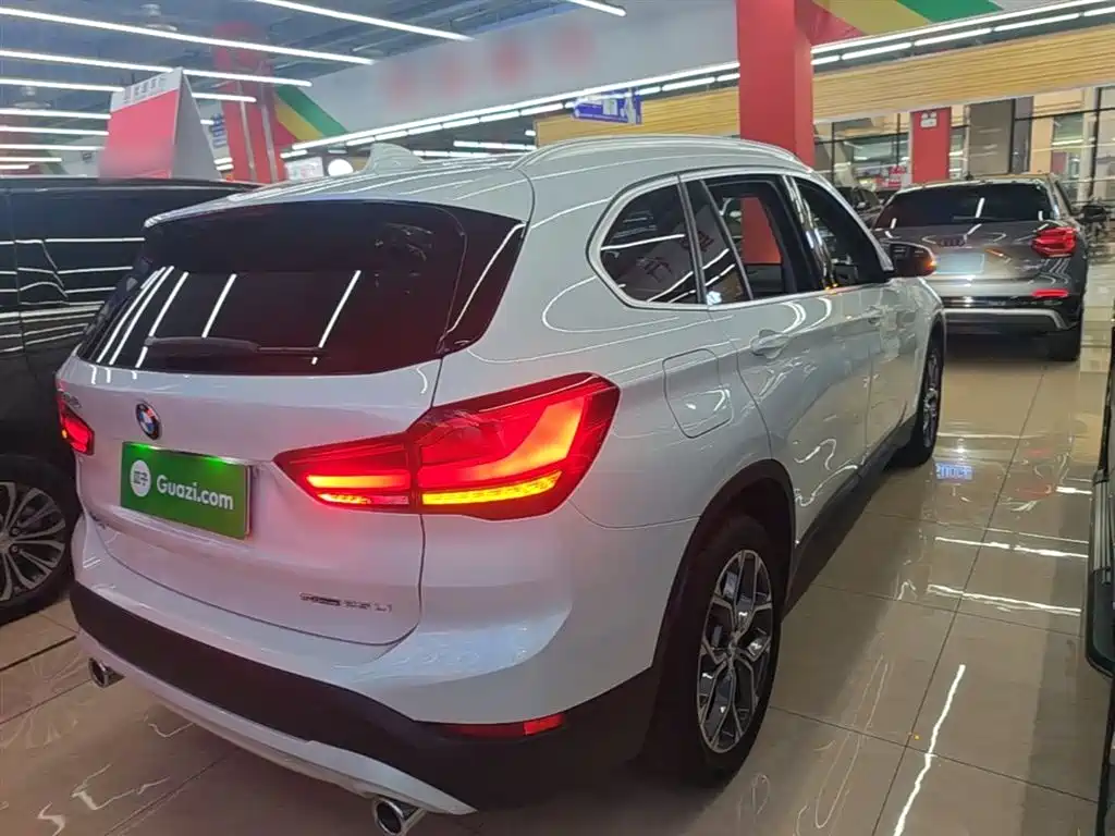 BMW X1 2022 sDrive25Li Leading фото 7