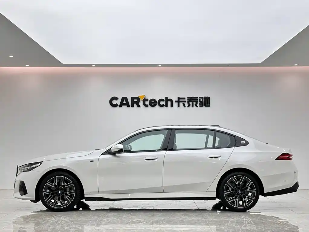 BMW 5 Series 2026 2026 530Li Exclusive M Sport Package