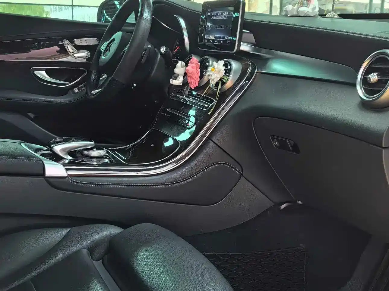 Mercedes-Benz GLC 2019 GLC 260 4MATIC Dynamic фото 7