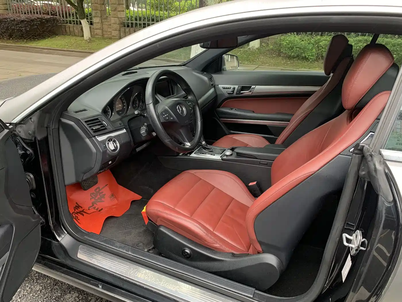 Mercedes-Benz E-Class (Import) 2010 E 260 CGI Coupe фото 7