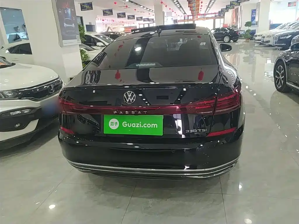 Volkswagen Passat 2023 330TSI Starlight Elite Edition фото 4