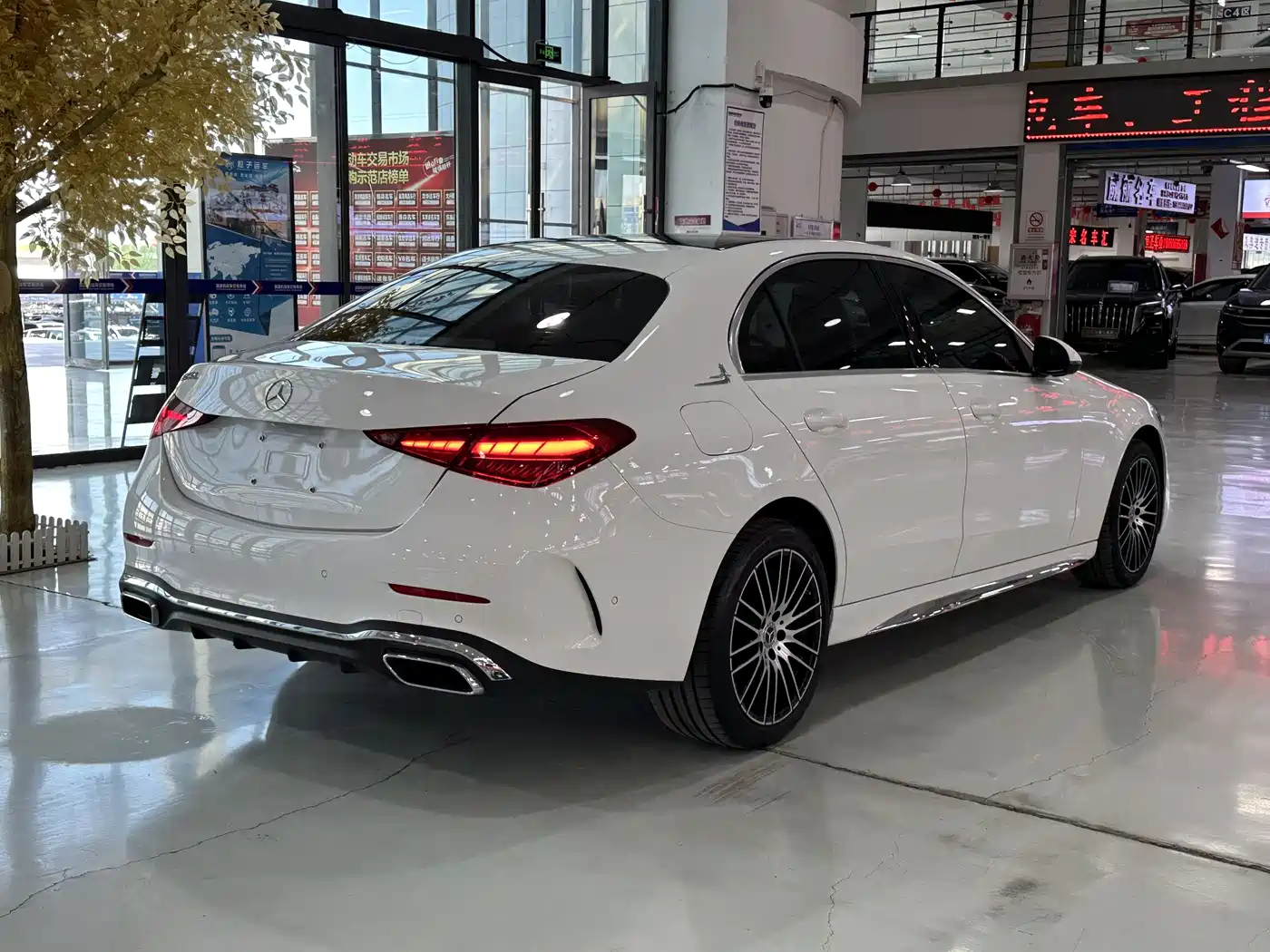 Mercedes-Benz C-Class 2023 C 260 L Sport фото 10