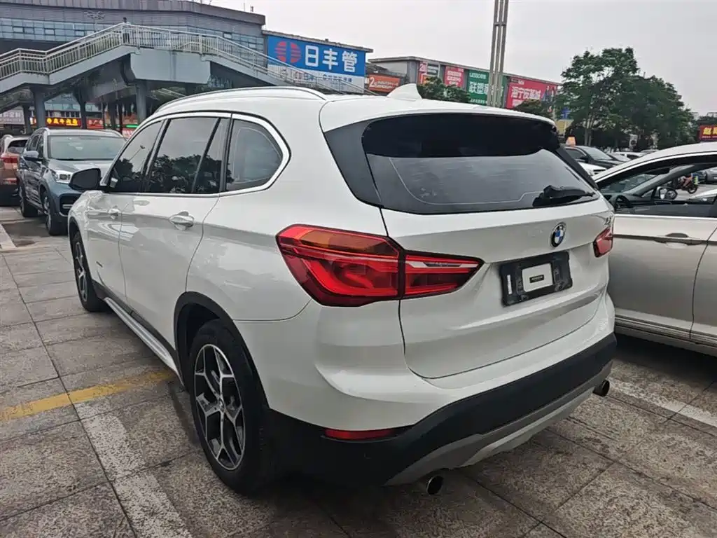 BMW X1 2016 sDrive20Li Luxury Model фото 5