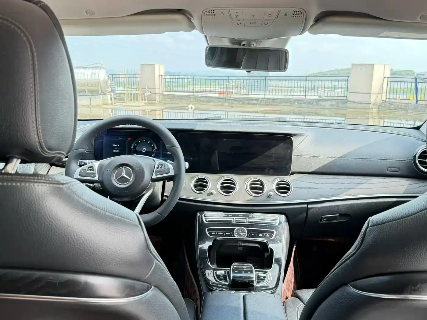 Mercedes-Benz E-Class 2016 E 200 L Sport Type фото 6