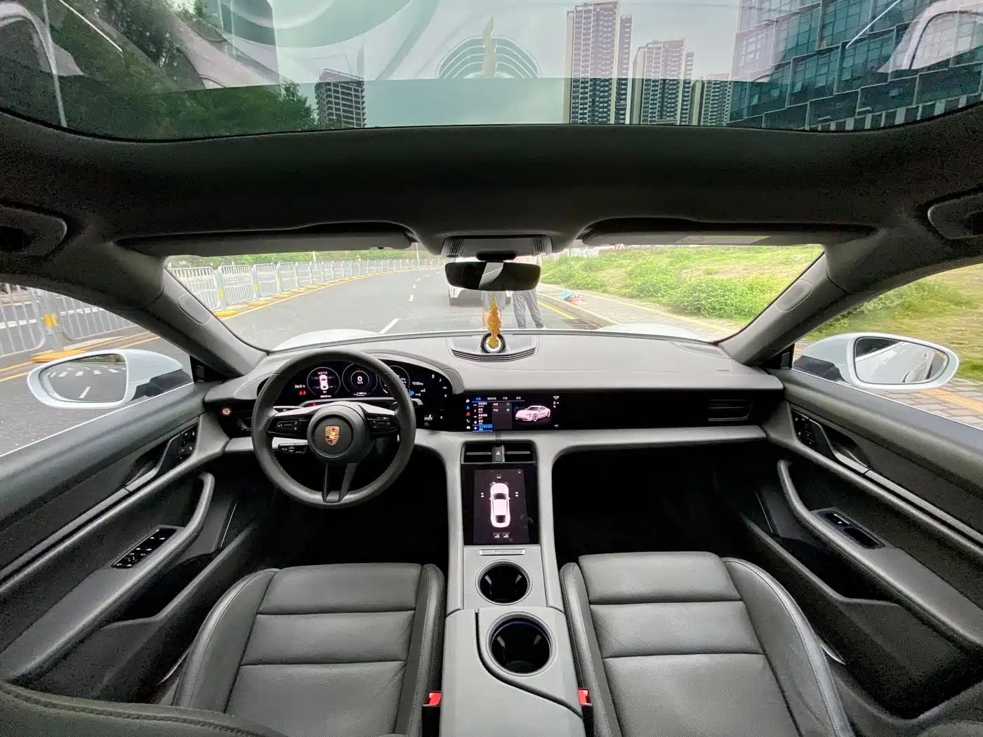Porsche Taycan 2019 Taycan 4S фото 8