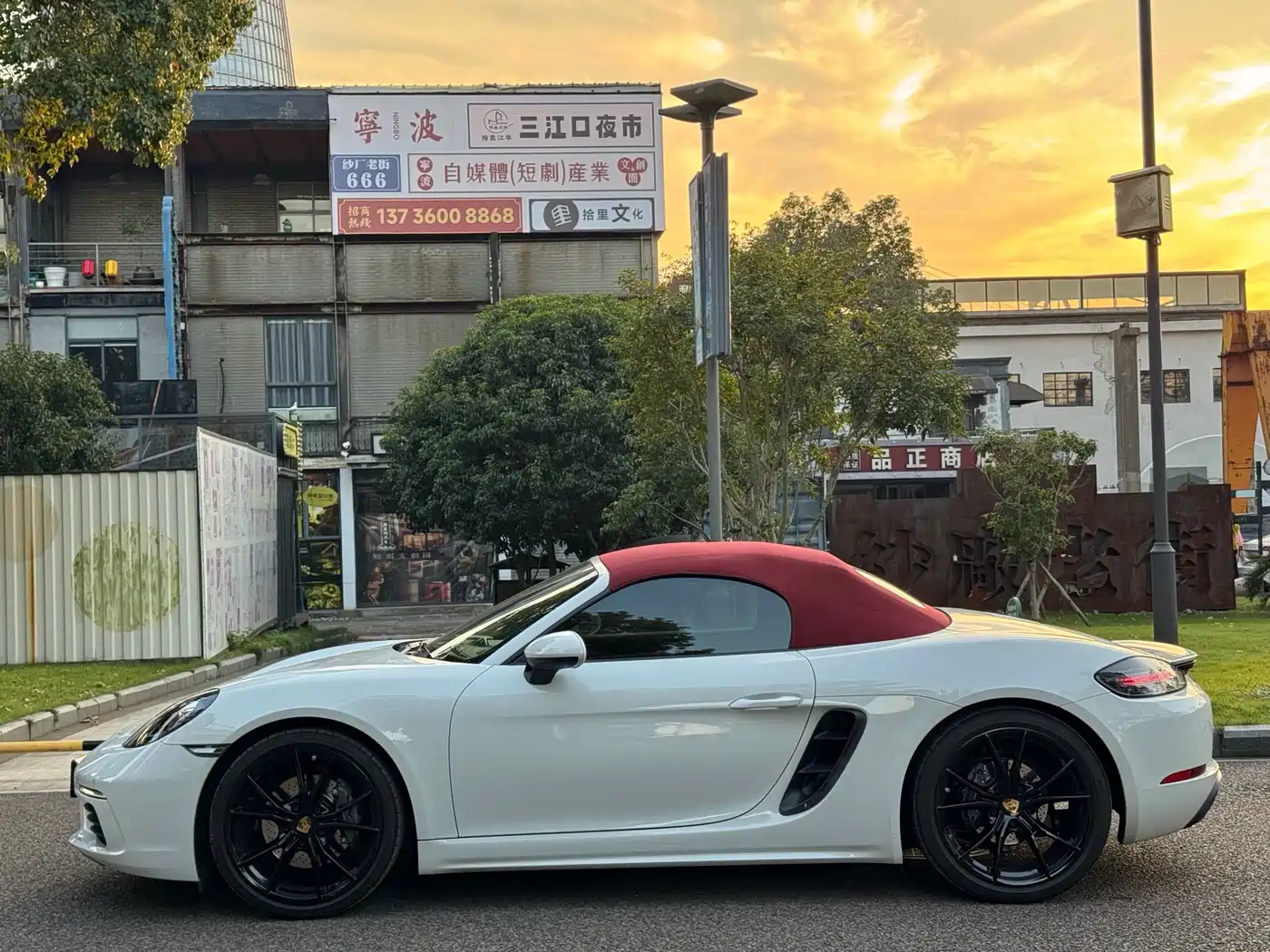 Porsche 718 2016 Boxster 2.0T фото 12
