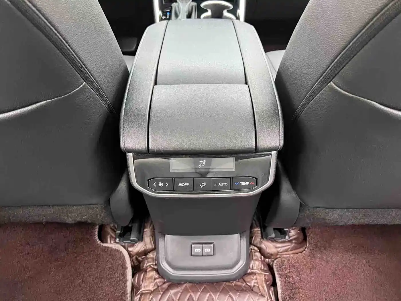Toyota Highlander 2024 380T AWD Premium 7-Seater фото 12
