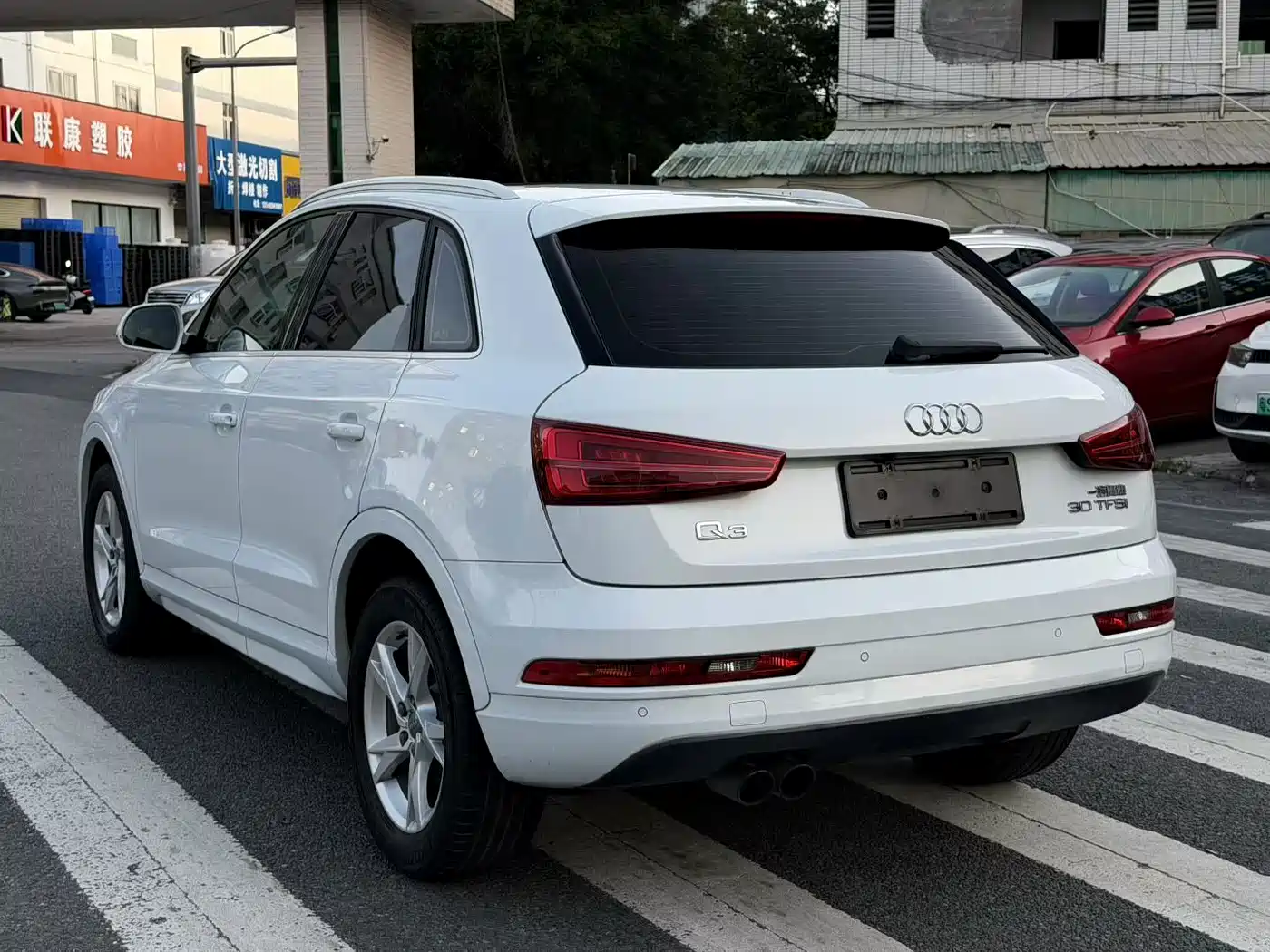 Audi Q3 2018 30th Anniversary Edition 30 TFSI Fashion фото 18