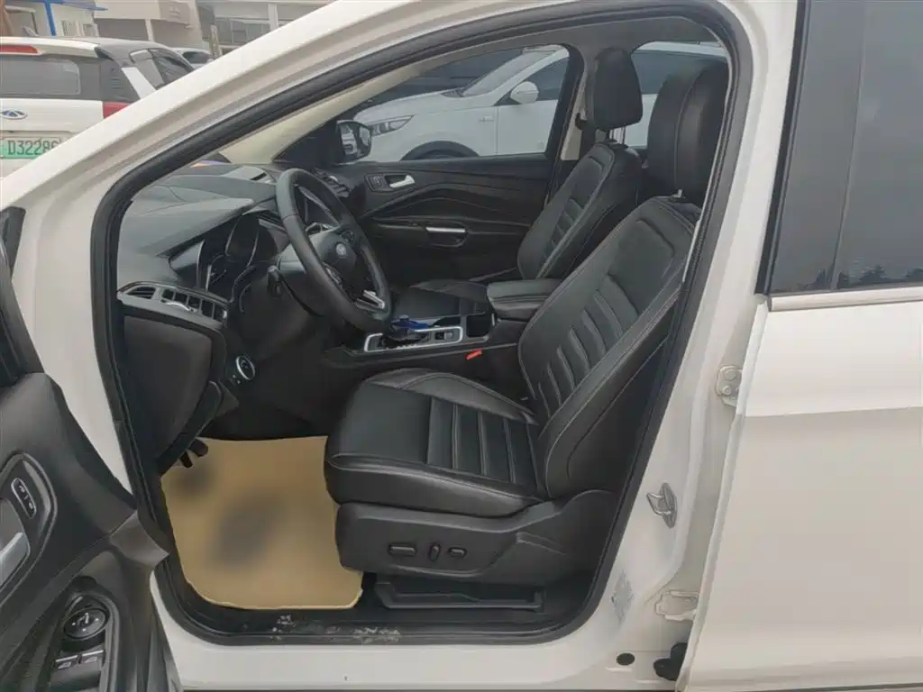 Photo 15 - Ford Kuga