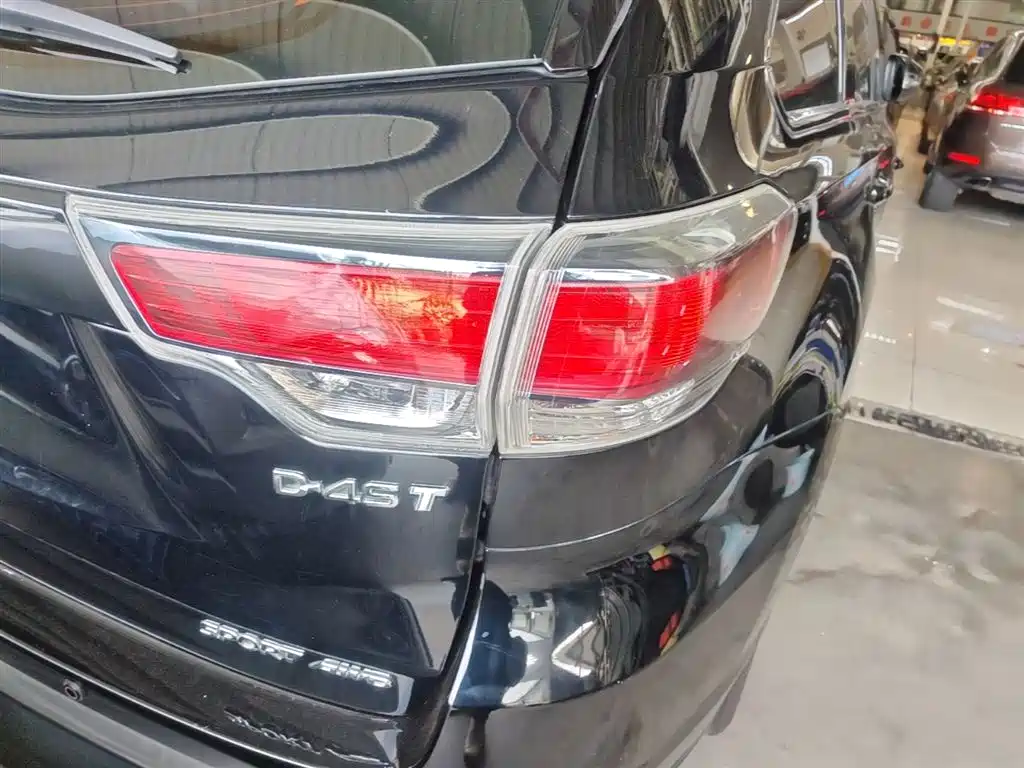 Toyota Highlander 2017 2.0T 4WD Premium 7-Seater фото 8
