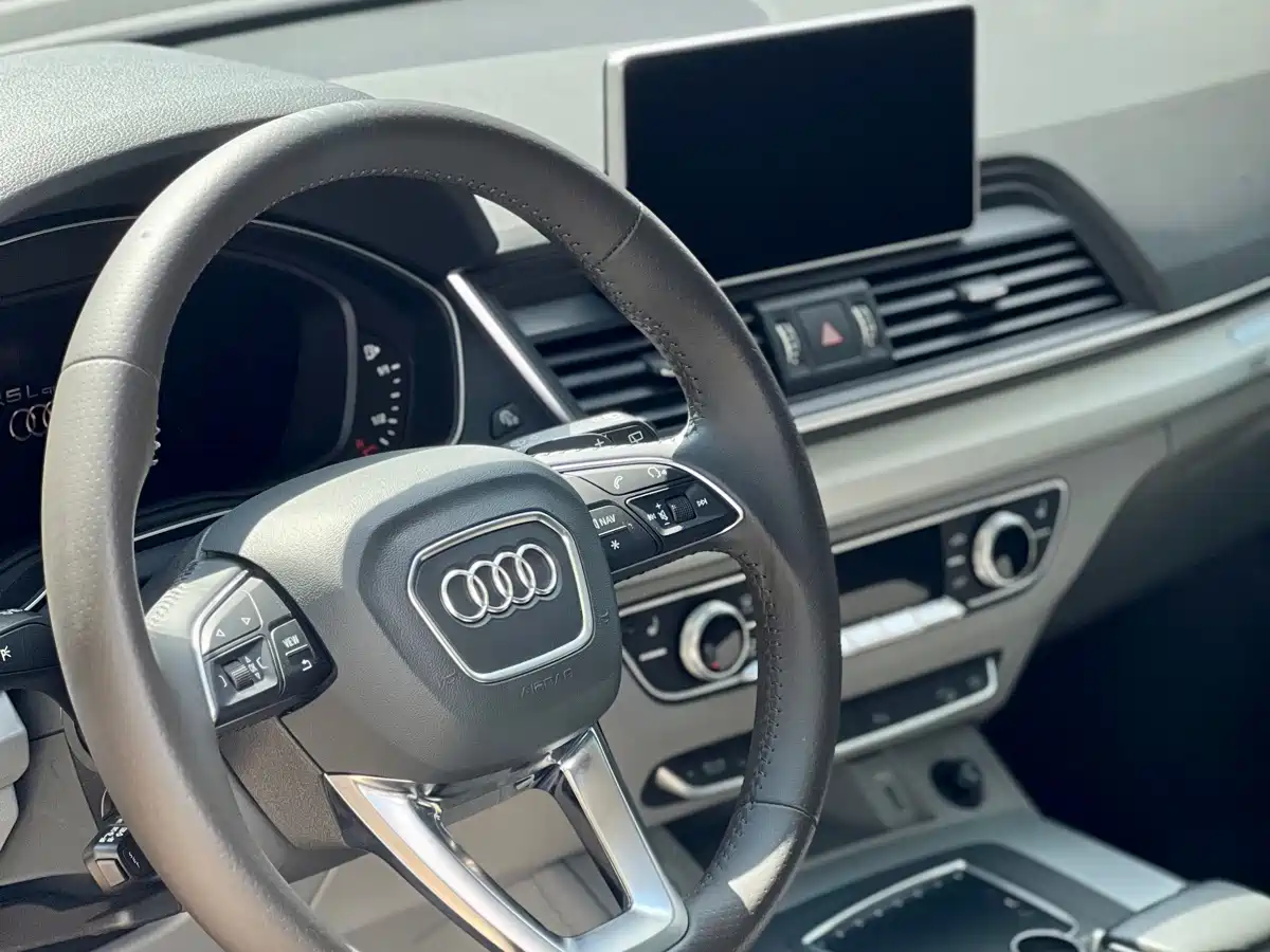 Audi Q5L 2018 40 TFSI Premium Fashion China VI фото 4