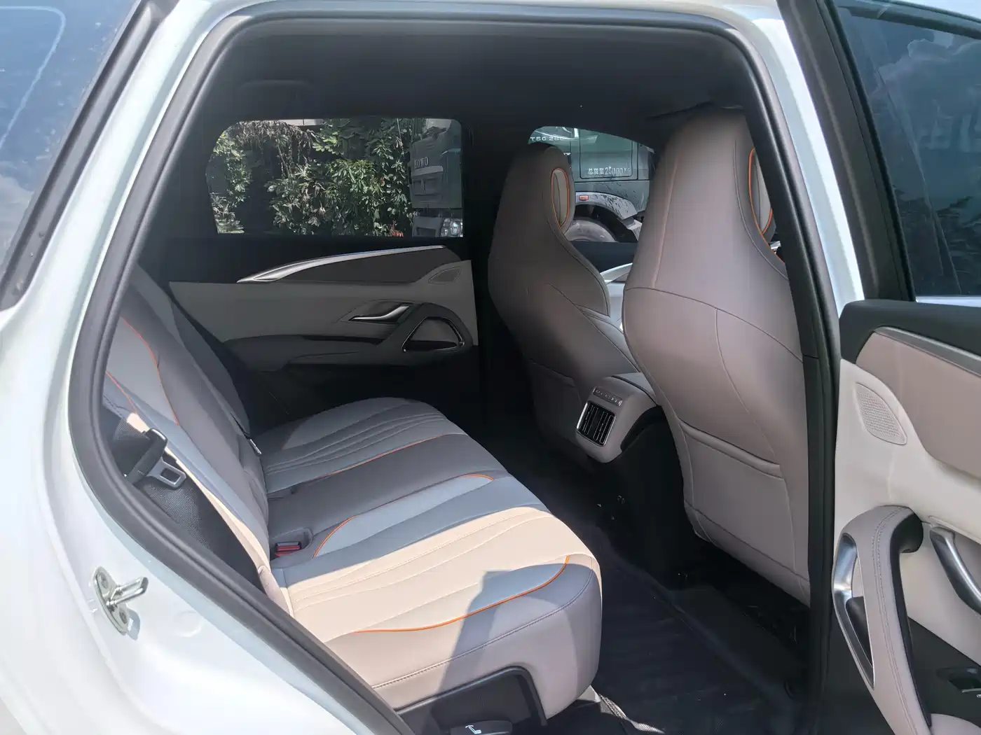 BYD Song Pro New Energy 2024 Glory Edition DM-i 71KM Leading фото 8