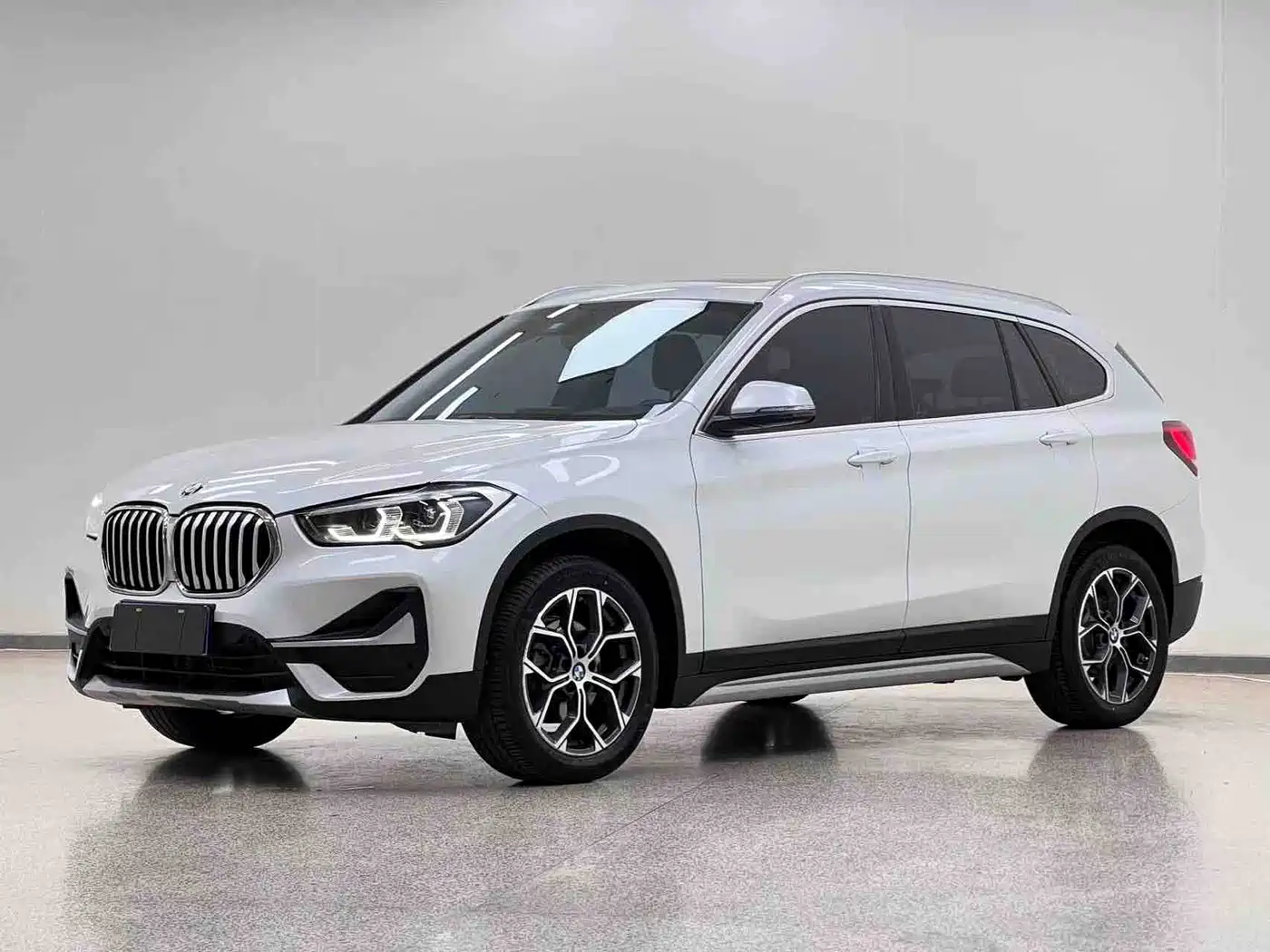 BMW X1 2022 sDrive20Li Premium