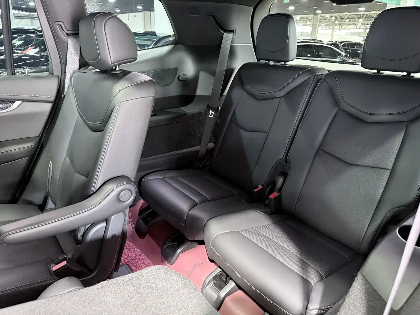 CADILLAC XT6