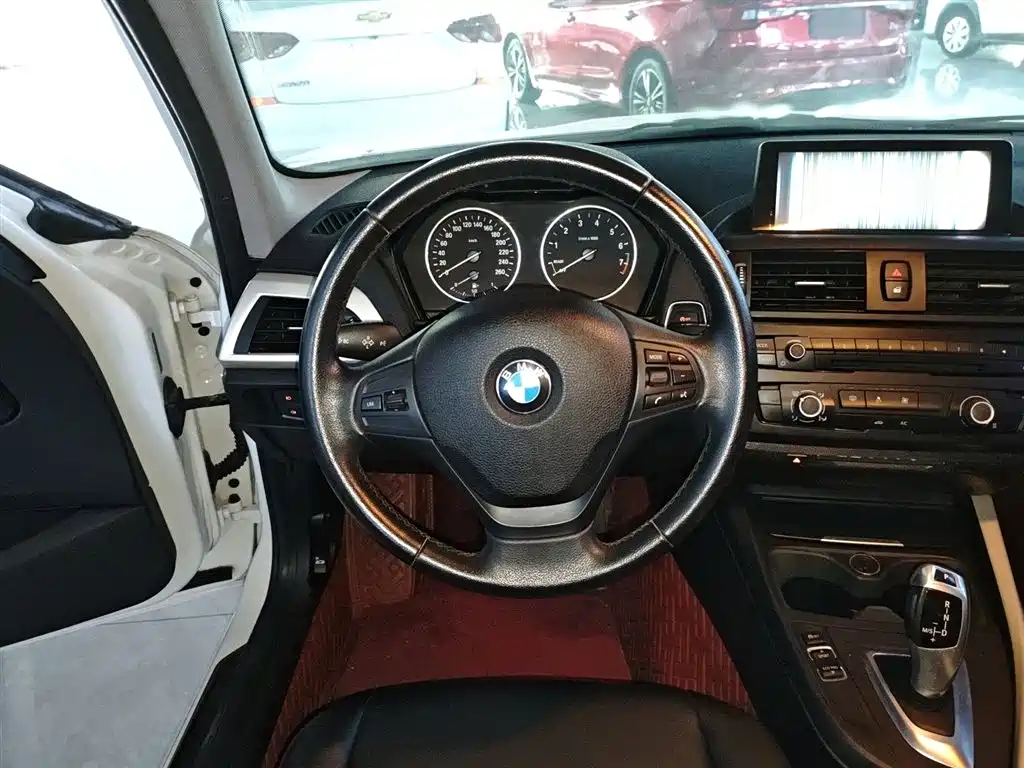 BMW 1 Series (Import) 2013 Facelift 116i Leading Model фото 11