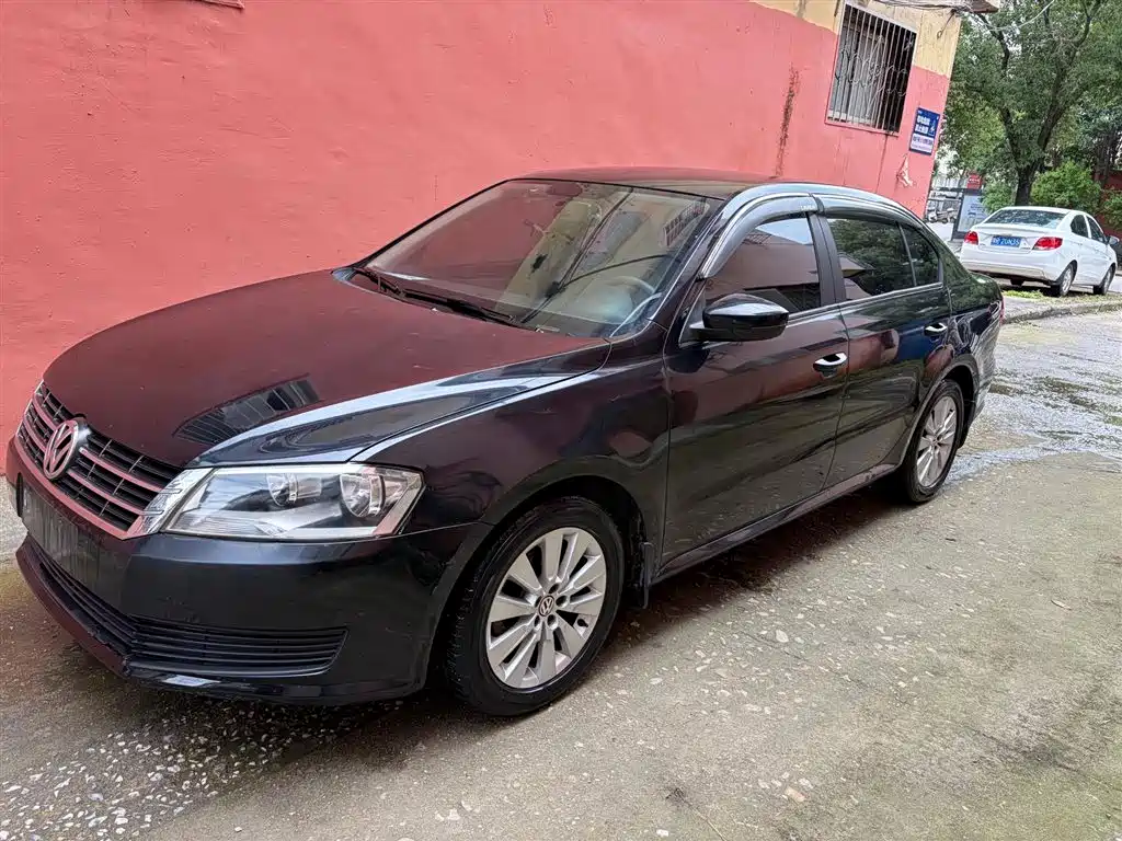 Volkswagen Lavida 2013 Facelift Classic 1.6L Automatic Trend