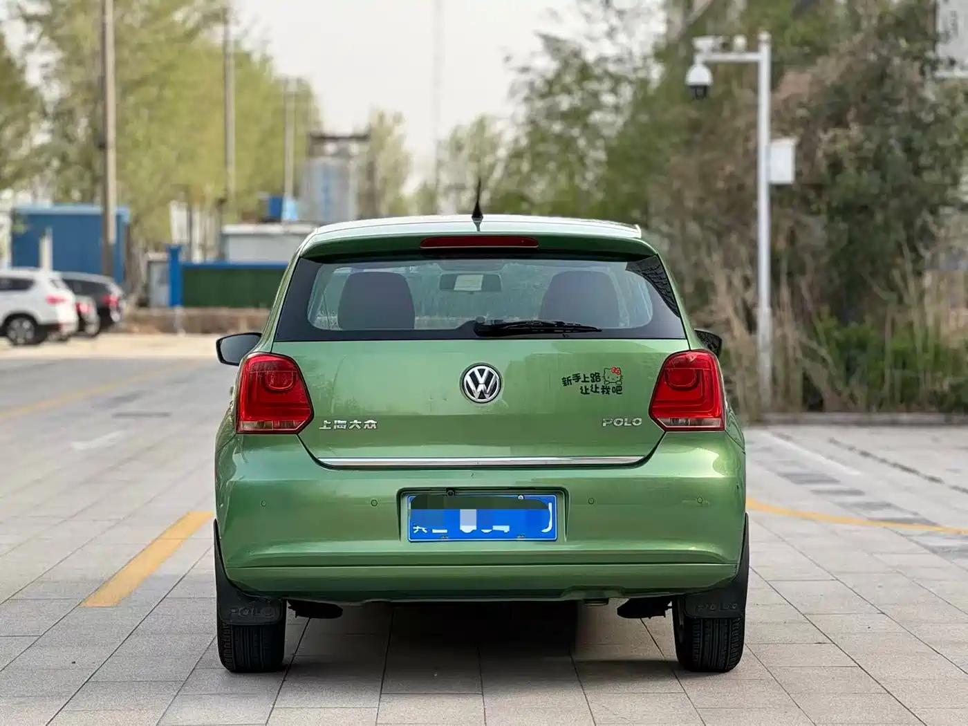 Volkswagen Polo 2014 1.4L Automatic Luxury Edition фото 5