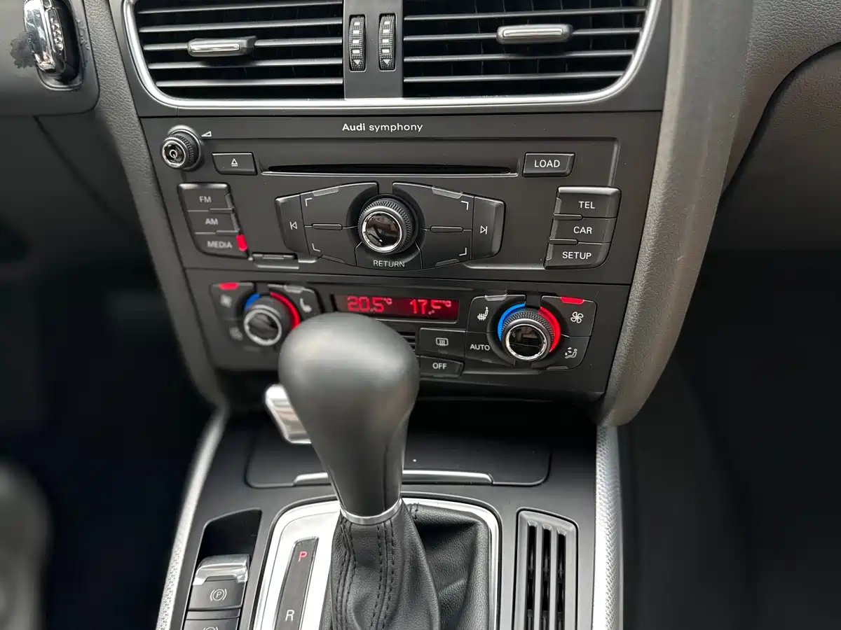 Audi A5 (Import) 2010 2.0TFSI Sportback Comfort фото 12